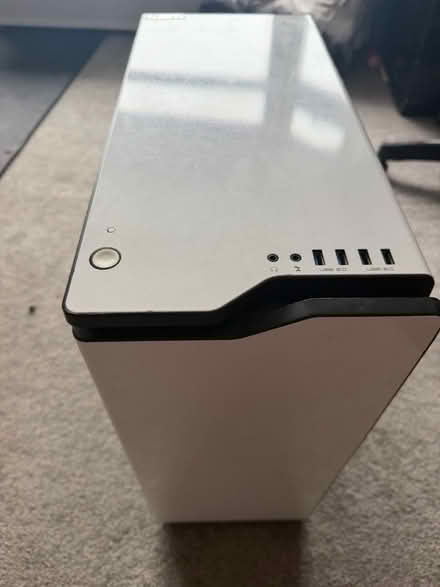 Photo of free PC Base (Worthing BN13) #1