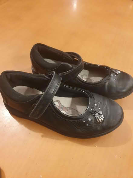 Photo of free Clarks Black shoes kids size 12.5 G (Bruntsfield EH10) #1