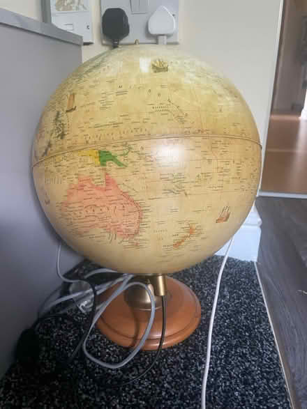 Photo of free World globe (terrestrial globe (Wigan WN2) #2