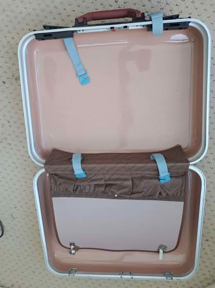 Photo of free Lockable rigid red suitcase (Milber TQ12) #2
