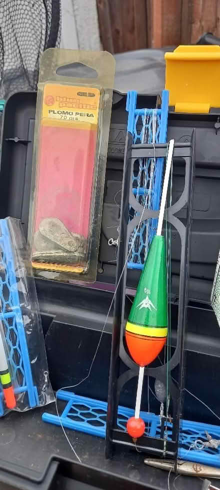 Photo of free FISHING tackle, keep net, 2 rods, 2 reels,floats, hooks etc (Belvidere SY2) #3