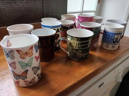 Photo of free mixed collection of mugs (Old Road OX3) #2