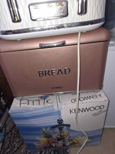 Photo of free Bread bin and toaster working (Southchurch SS1) #2