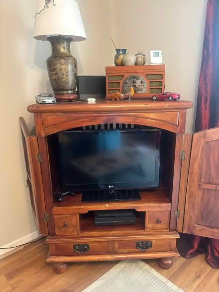 Photo of free TV cabinet (Cranleigh GU6) #2
