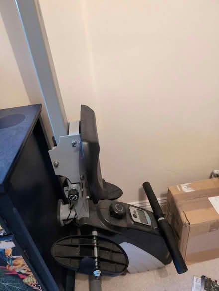 Photo of free JLL rowing machine (Glasgow G20) #1