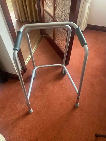 Photo of free Walker (Romiley, SK6) #1