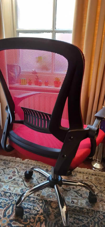Photo of free Swivel chair (E2 Arnold Circus) #2