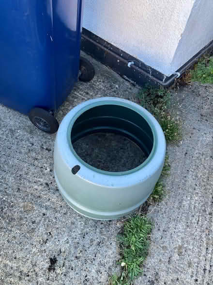 Photo of free Plastic ?bowl (Oxford OX3) #1