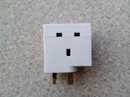 Photo of free 3 Way Plug (wolverhampton (WV10)) #4