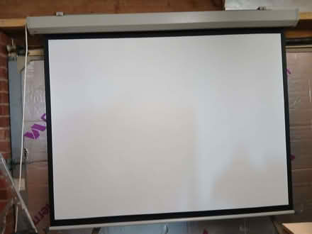 Photo of free 5 ft wide 240 volt electric screen (Priory Village RH15) #1