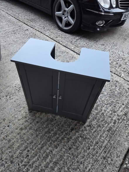 Photo of free Bathroom cabinet (Thatcham, RG19) #1