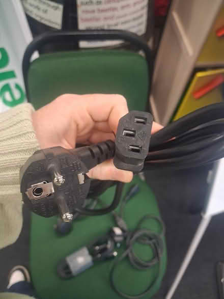 Photo of free Mixed cables (Jenkins Lane IG11) #4