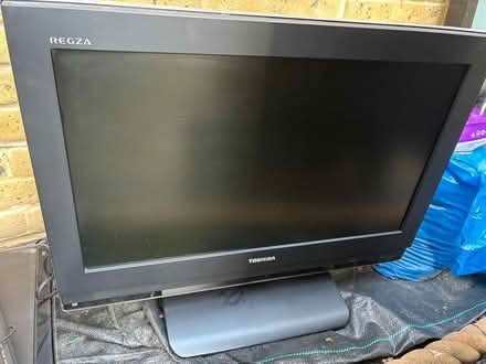 Photo of free Toshiba TV 24 inch (BR5) #1