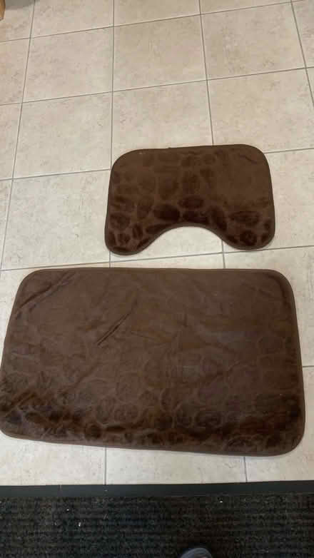 Photo of free Used bath and toilet mat (Markham) #1