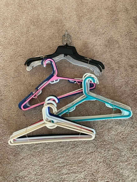 Photo of free Hangers + Hook N Hang (Near Ft Myer Arlington area) #2