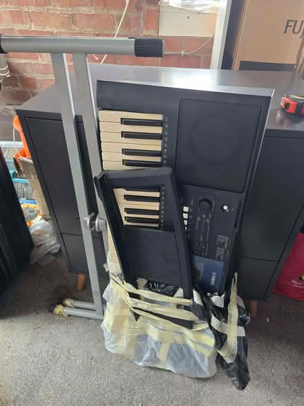 Photo of free Electronic keyboard (Southport PR8) #1