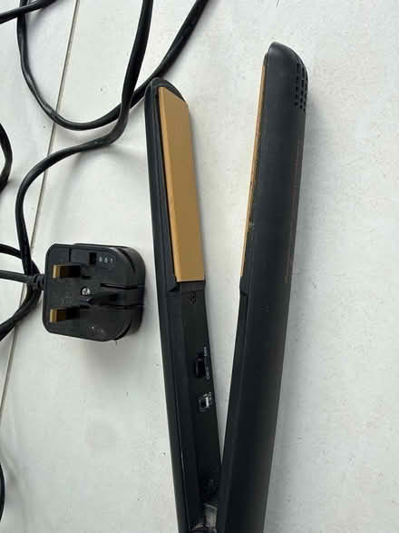 Photo of free GHD Hair straighteners. LED flashing (Hunton Bridge WD4) #2
