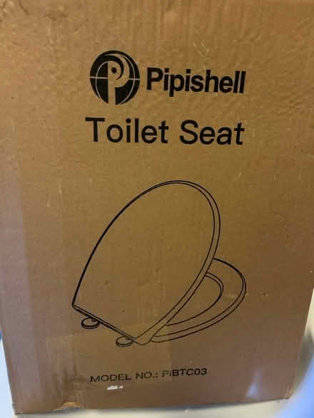 Photo of free Toilet seat (Carlton hill NG4) #1