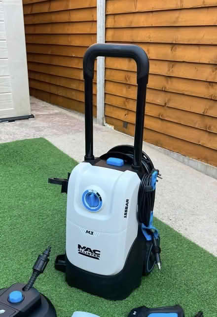 Photo of Pressure Washer (Cheylesmore CV3) #1