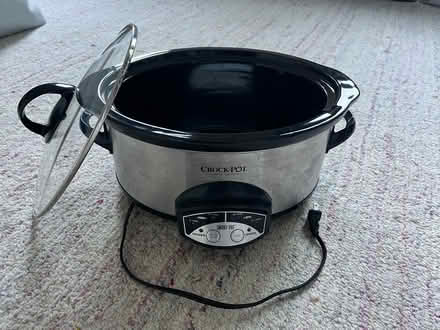 Photo of free 6qt slow cooker (Windsor Terrace: 17 St & 10 Av) #1