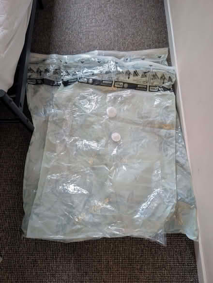Photo of free 2 extra large. 1 large vacuum bags -clip (Tanhouse WN8) #1