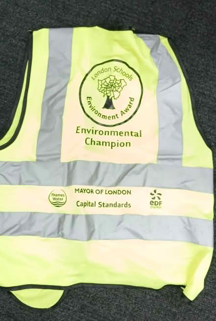 Photo of free 12 hi-vis vest primary school (Jenkins Lane IG11) #1