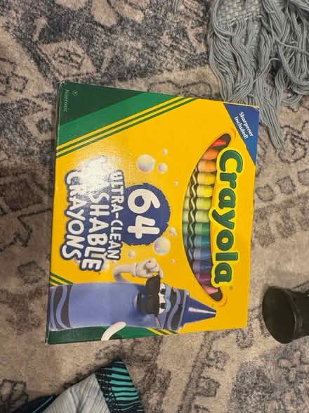 Photo of free Unopened Box of crayons (94087) #1