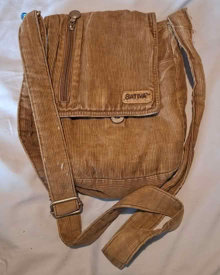 Photo of free Small shoulder bag (Cann Hall E7) #1
