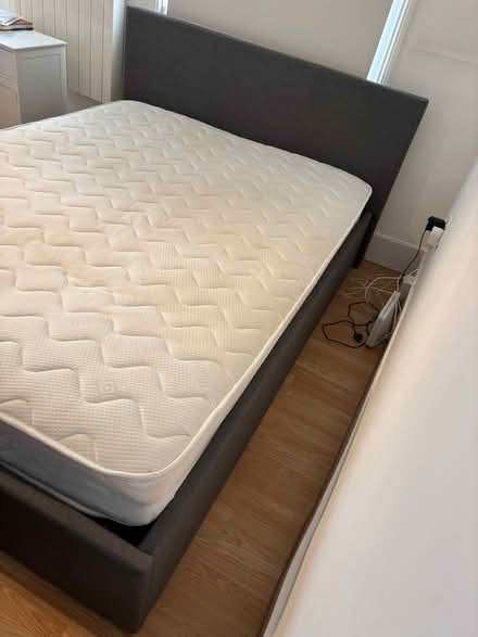 Photo of free Double mattress (Chelsea SW3) #4