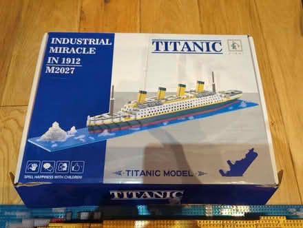Photo of free Titanic micro building block model (Forest Hill SE23) #2