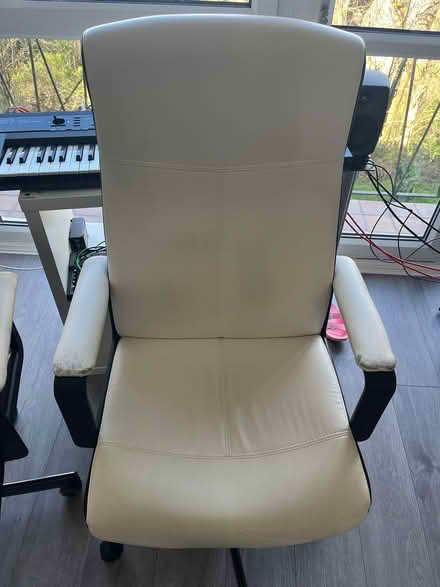 Photo of free 2 Ikea office chairs (Terriers HP13) #2