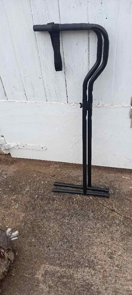 Photo of free STAND for Keyboard or suitcases (Belvidere SY2) #2