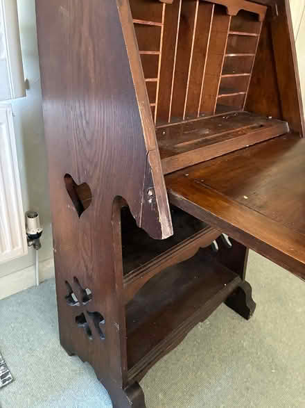 Photo of free writing bureau (Soudley GL14) #1