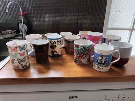 Photo of free mixed collection of mugs (Old Road OX3) #1
