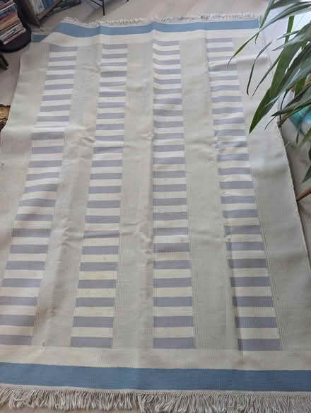 Photo of free Large Rug (Baldock SG7) #1