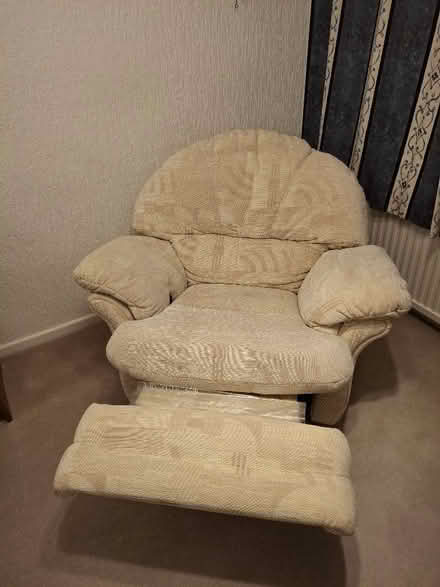 Photo of free Cream Swivel Recliner (Eccleston PR7) #4