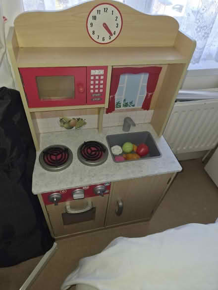 Photo of free Child's Play kitchen (Southchurch SS1) #1