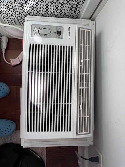 Photo of free Window AC Unit (Fishtown) #1