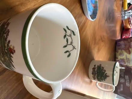 Photo of free Spode Christmas Tree mugs (Kanata Lakes) #2