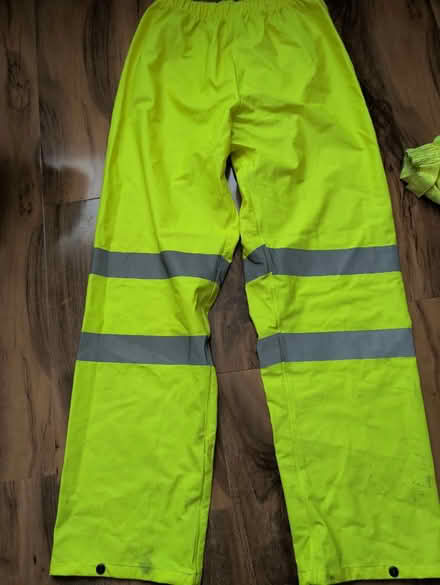 Photo of free L Fluorescent Waterproof Trousers (Stonehouse GL10) #1