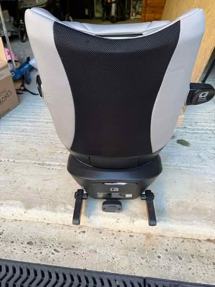 Photo of free Joie iSpin 360 car seat (Haywards Heath, RH17) #3