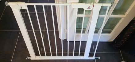 Photo of free Stairgate (Fairfield Park SG5) #1
