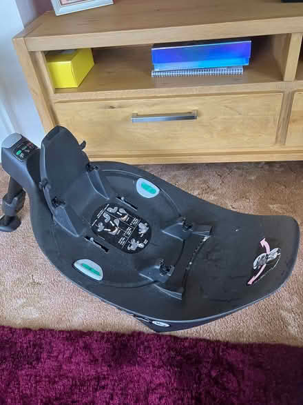 Photo of free Car seat and Isofix base (Woodingdean BN2) #3