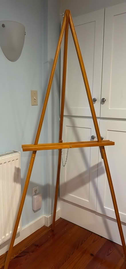 Photo of free Display Easel (Groton MA) #1