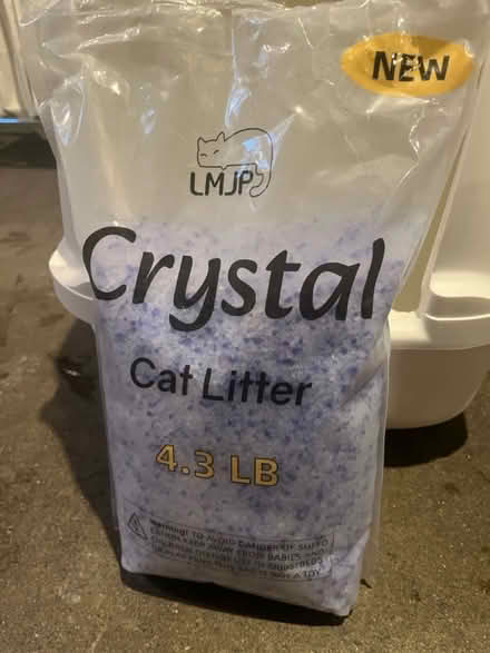 Photo of free PetSafe WiFi auto-scoop litter box (East Capitol Hill Miller Park) #3