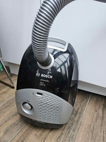 Photo of free Bosch vacuum cleaner (Lancaster freehold LA1) #1