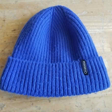 Photo of free Blue Tuque (Yonge Eglinton) #1