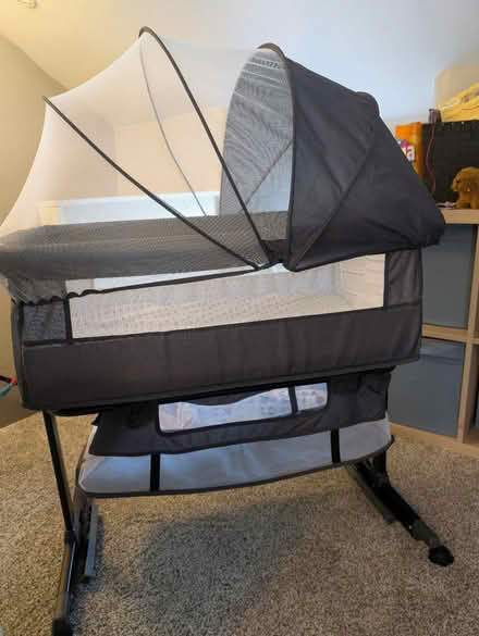 Photo of free Bassinet hardly used (West Conshohocken) #1