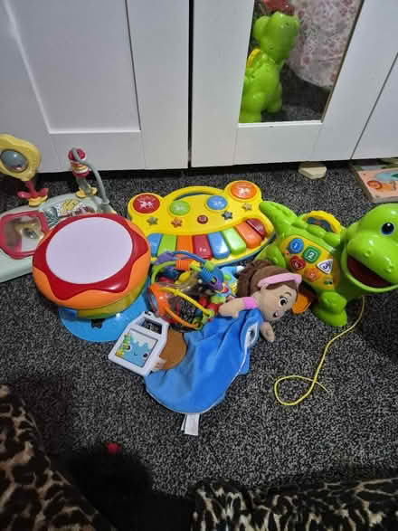 Photo of free Children/baby toys (LE77AD) #1