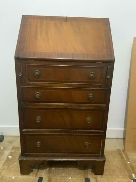 Photo of free Bureau (Erith DA8) #1